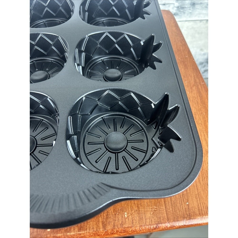 Nordic Ware Pineapple Upside Down Mini Cake Pan 6 Individual Cakes 14" 5 Cup USA - Picture 6 of 6